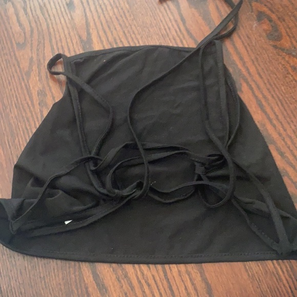 BLACK TANK TOP CROP TOP - Picture 2 of 2